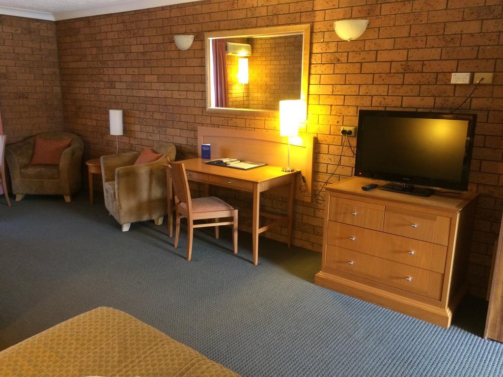 James Street Motor Inn Туумба Стая снимка