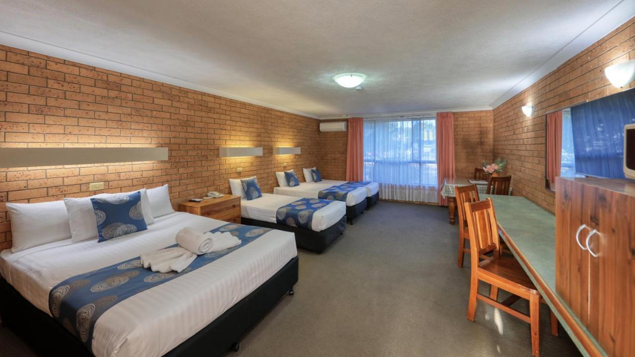 James Street Motor Inn Туумба Екстериор снимка