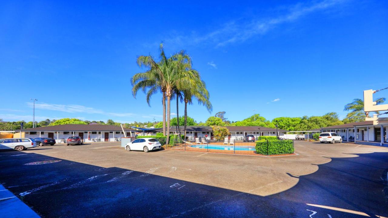 James Street Motor Inn Туумба Екстериор снимка