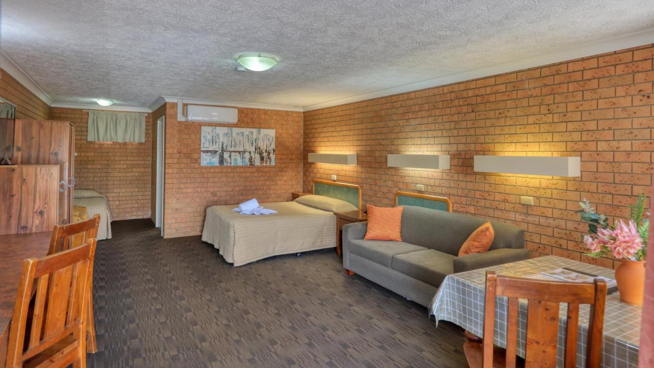 James Street Motor Inn Туумба Екстериор снимка