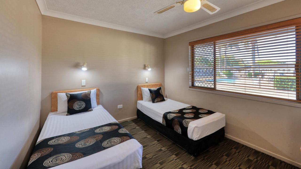 James Street Motor Inn Туумба Екстериор снимка