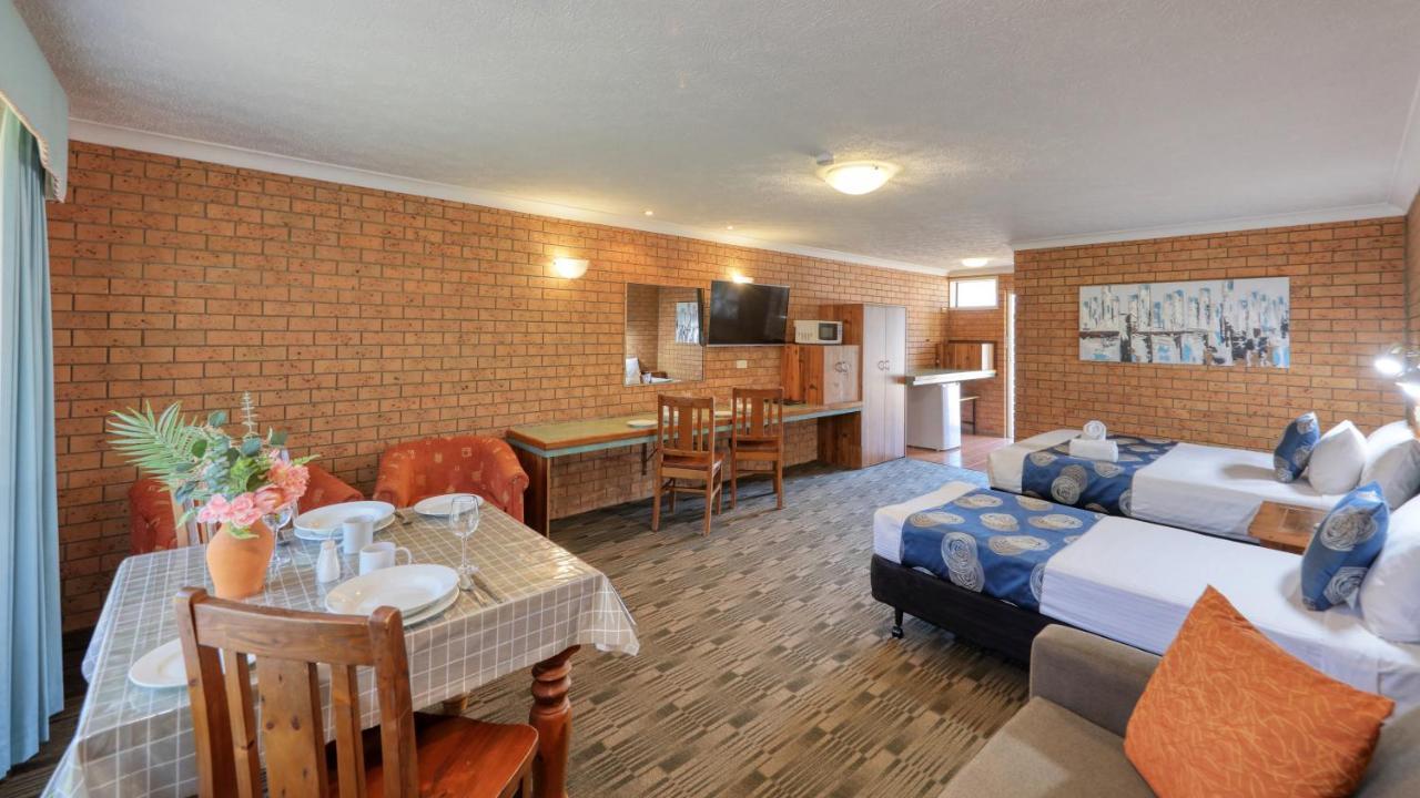 James Street Motor Inn Туумба Екстериор снимка