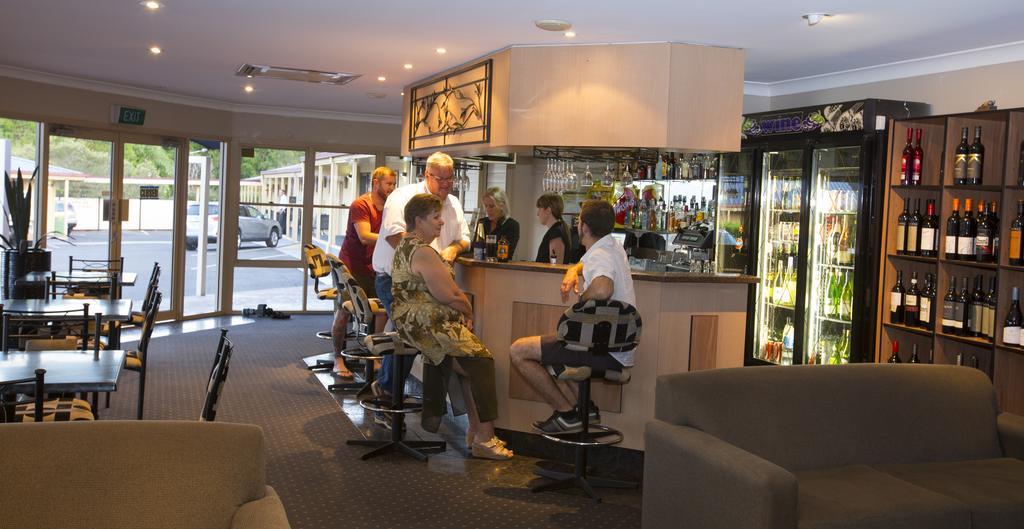 James Street Motor Inn Туумба Екстериор снимка